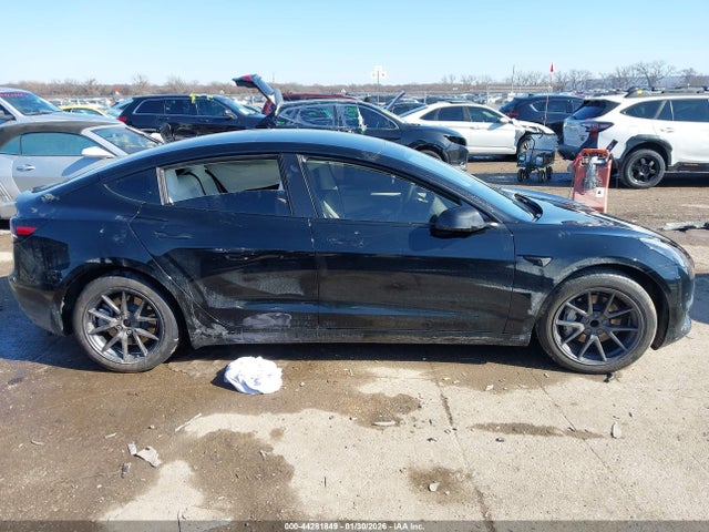 Продажа на аукционе авто 2023 Tesla Model 3 Rear-wheel Drive, vin: 5YJ3E1EA1PF672392, номер лота: 44281849