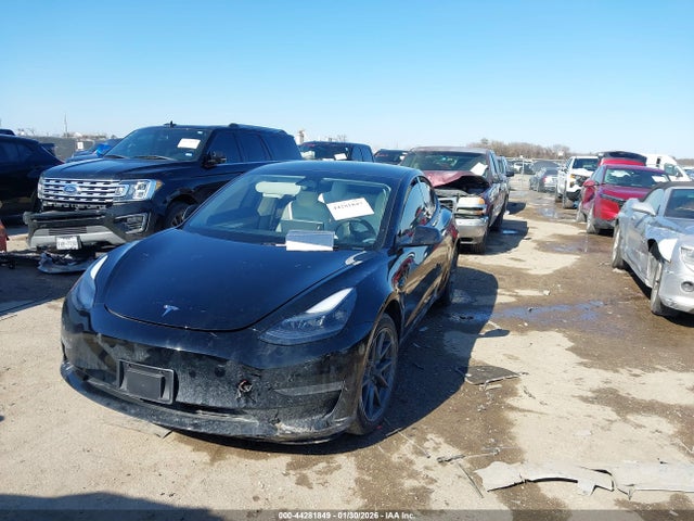 2023 TESLA MODEL 3 5YJ3E1EA1PF672392 Photo 1