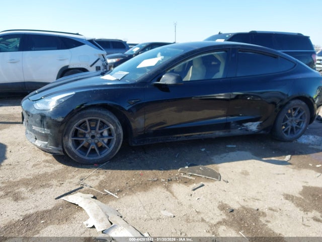 2023 TESLA MODEL 3 5YJ3E1EA1PF672392 Photo 5