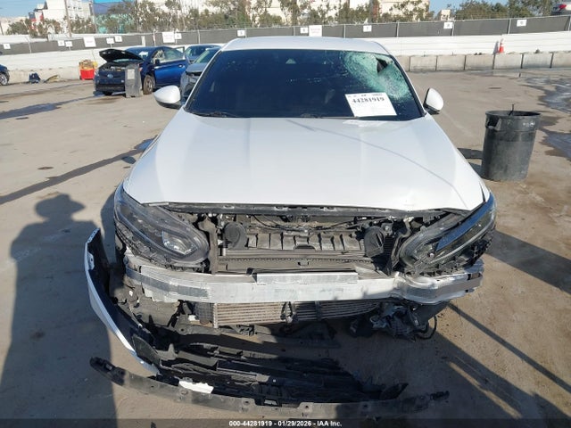 1HGCV1F35JA250028 Honda Accord Sport