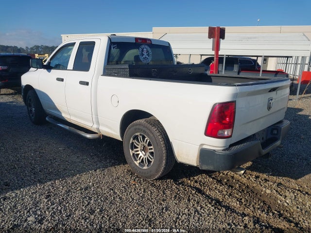 2013 RAM 1500 1C6RR6FP7DS538278 Photo 2