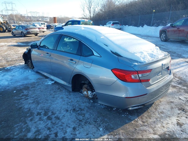 1HGCV2F98JA050979 Honda Accord Touring 2.0t