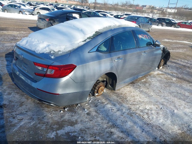 1HGCV2F98JA050979 Honda Accord Touring 2.0t