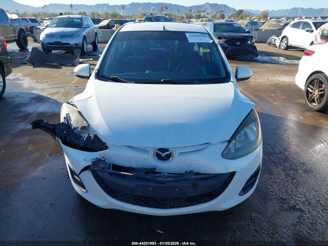 JM1DE1KZ8E0182770 Mazda Mazda2 Sport