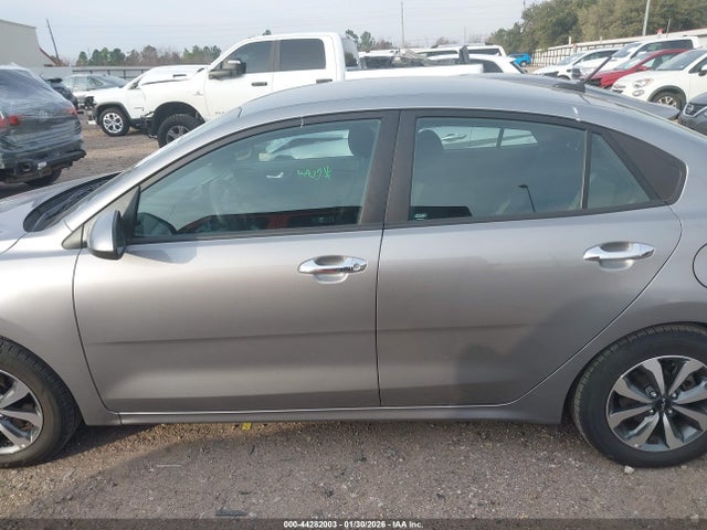 3KPA24AD9PE617213 KIA RIO S