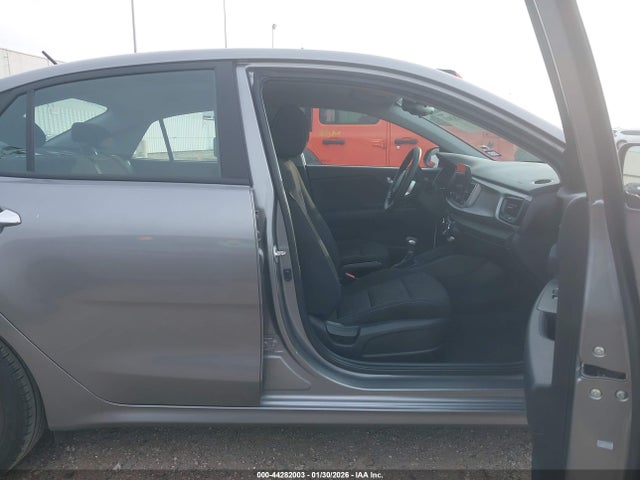 3KPA24AD9PE617213 KIA RIO S