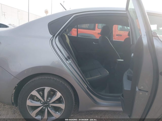 3KPA24AD9PE617213 KIA RIO S