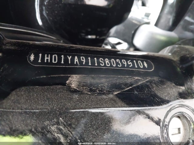1HD1YA911SB039510 Harley-Davidson FLHC