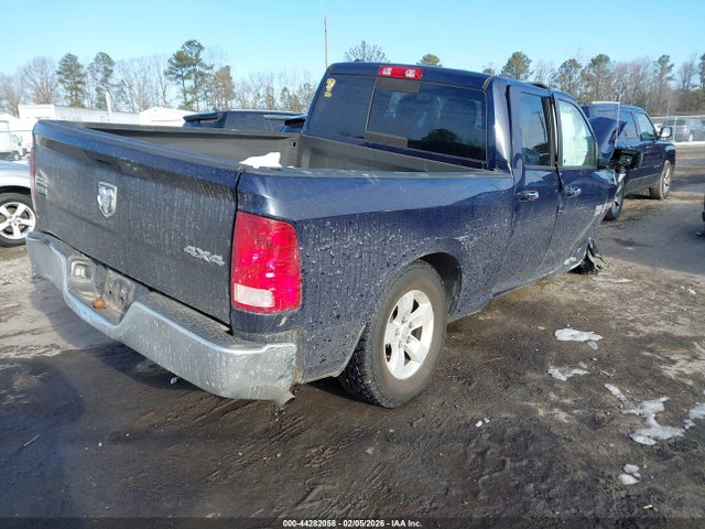 2016 RAM 1500 1C6RR7GT7GS199642 Photo 3