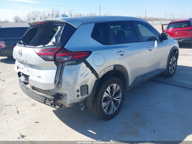 JN8BT3BA9PW416423 Nissan Rogue Sv Fwd
