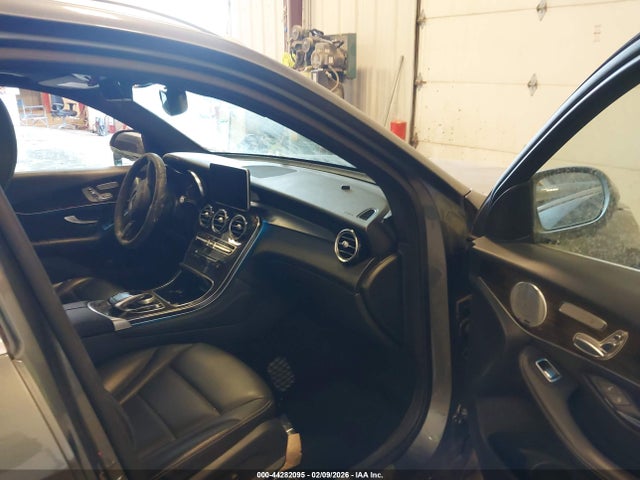 2019 MERCEDES-BENZ GLC 300 WDC0G4KB1KV143315 Photo 4