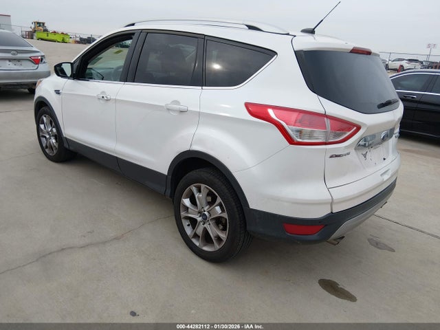 1FMCU0J97GUC78195 Ford Escape Titanium