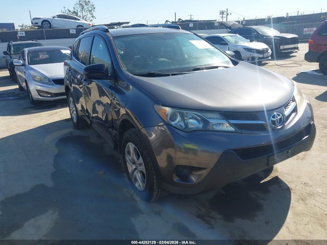 Toyota RAV4 LE 2015 2T3ZFREV4FW191196 main image