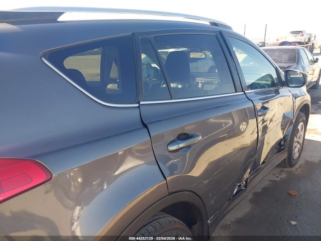 Toyota RAV4 LE 2015 2T3ZFREV4FW191196 Image 18