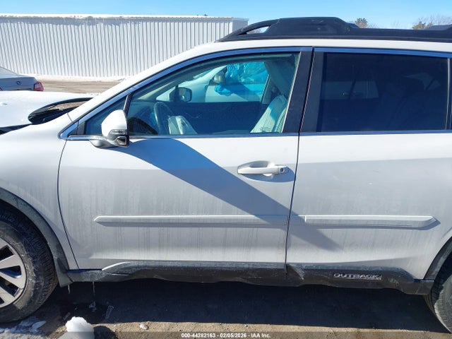 4S4BTADC1N3151196 Subaru Outback Premium