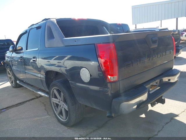 2004 CHEVROLET AVALANCHE 1500 3GNEC12T54G334334 Photo 2