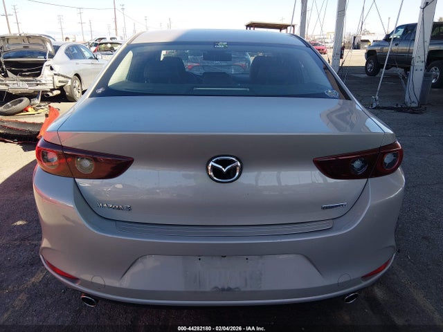 3MZBPABL4NM318626 Mazda Mazda3 Select