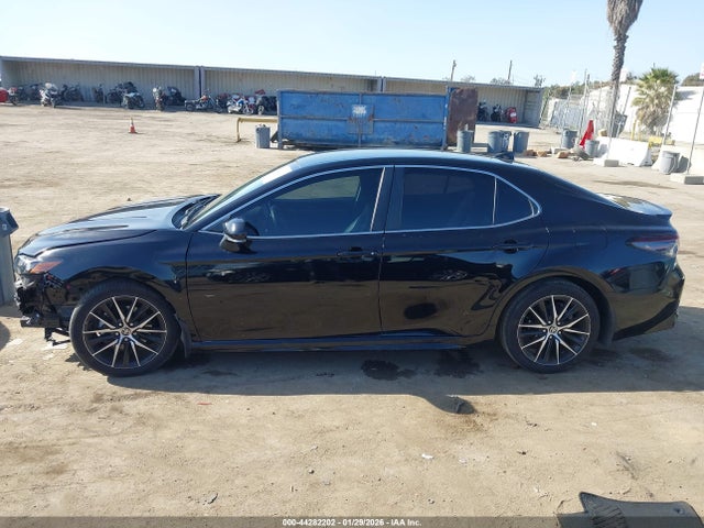 4T1G11AK9PU745975 Toyota CAMRY SE