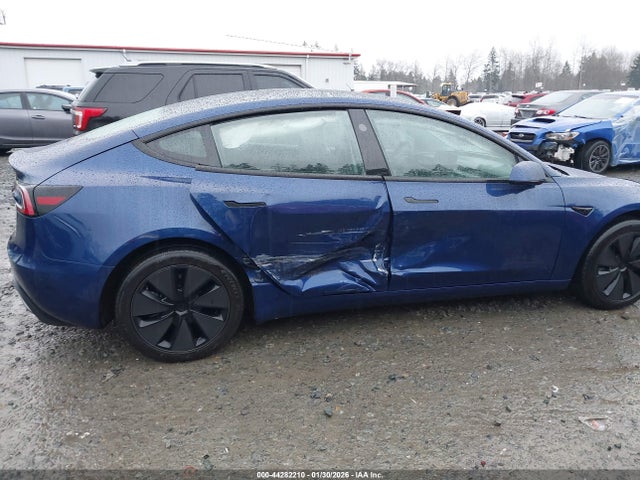 2025 TESLA MODEL 3 5YJ3E1EB9SF939327 Photo 5