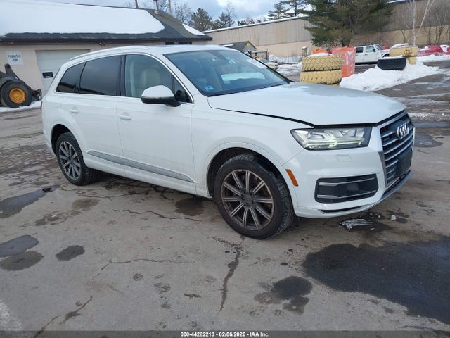 2017 AUDI Q7 WA1LAAF75HD022871 Photo 0