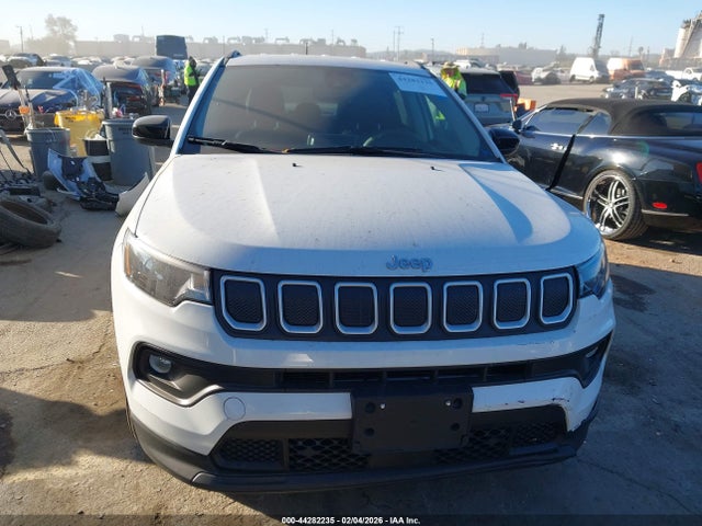 Продажа на аукционе авто 2022 Jeep Compass Latitude 4x4, vin: 3C4NJDBB1NT143879, номер лота: 44282235