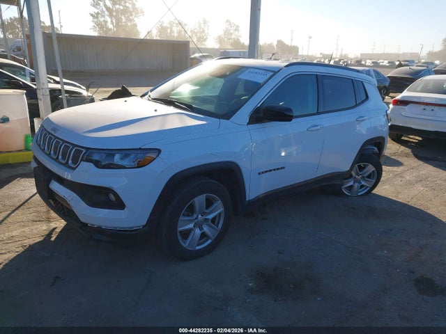 Продажа на аукционе авто 2022 Jeep Compass Latitude 4x4, vin: 3C4NJDBB1NT143879, номер лота: 44282235
