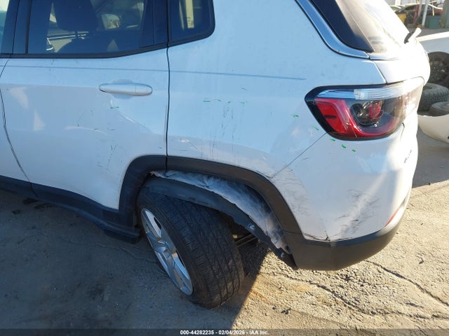 Продажа на аукционе авто 2022 Jeep Compass Latitude 4x4, vin: 3C4NJDBB1NT143879, номер лота: 44282235
