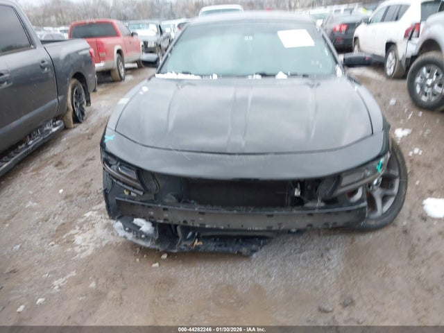 2C3CDXBG2KH665053 Dodge Charger Sxt Rwd