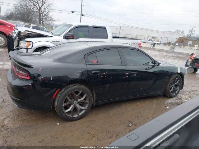 2C3CDXBG2KH665053 Dodge Charger Sxt Rwd