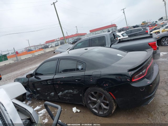 2C3CDXBG2KH665053 Dodge Charger Sxt Rwd