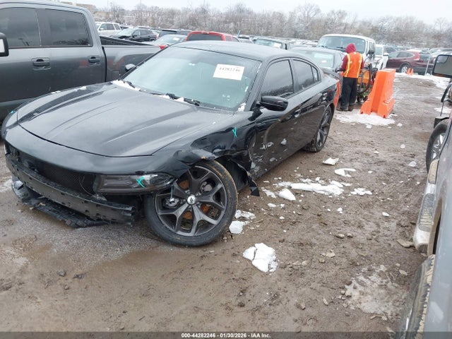 2C3CDXBG2KH665053 Dodge Charger Sxt Rwd