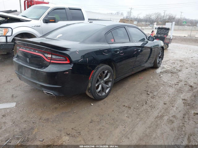 2C3CDXBG2KH665053 Dodge Charger Sxt Rwd