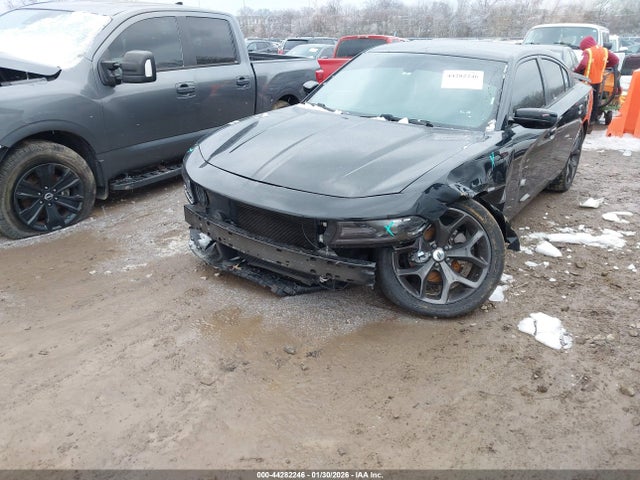 2C3CDXBG2KH665053 Dodge Charger Sxt Rwd
