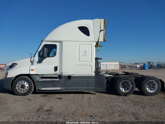 3AKJGLDR4HSHF1943 Freightliner Cascadia 125