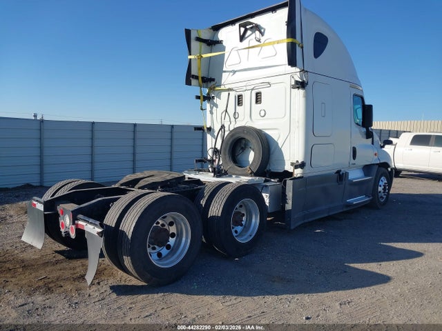 3AKJGLDR4HSHF1943 Freightliner Cascadia 125
