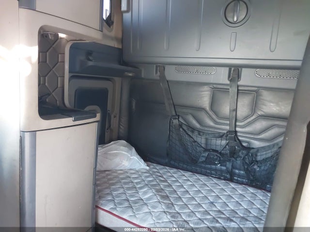3AKJGLDR4HSHF1943 Freightliner Cascadia 125