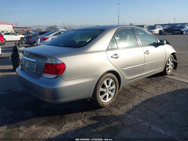 2006 TOYOTA CAMRY 4T1BF30K16U622565 Photo 3