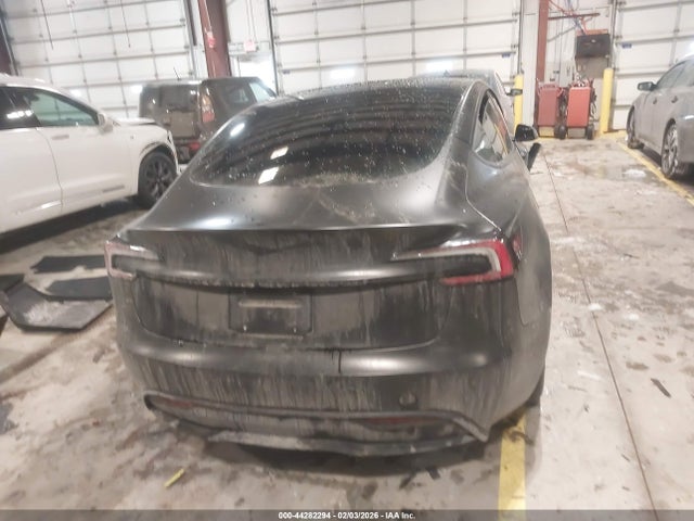 Продажа на аукционе авто 2025 Tesla Model 3 Long Range All-wheel Drive, vin: 5YJ3E1EB1SF922845, номер лота: 44282294