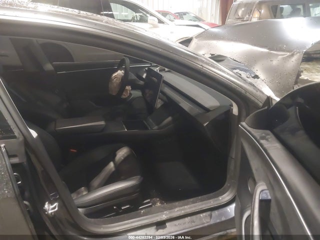 Продажа на аукционе авто 2025 Tesla Model 3 Long Range All-wheel Drive, vin: 5YJ3E1EB1SF922845, номер лота: 44282294
