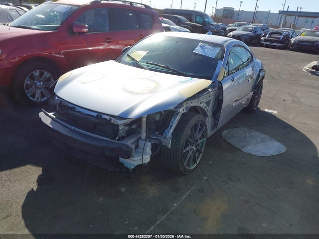 Subaru Brz Limited 2023 JF1ZDBE15P9705123 Image 2