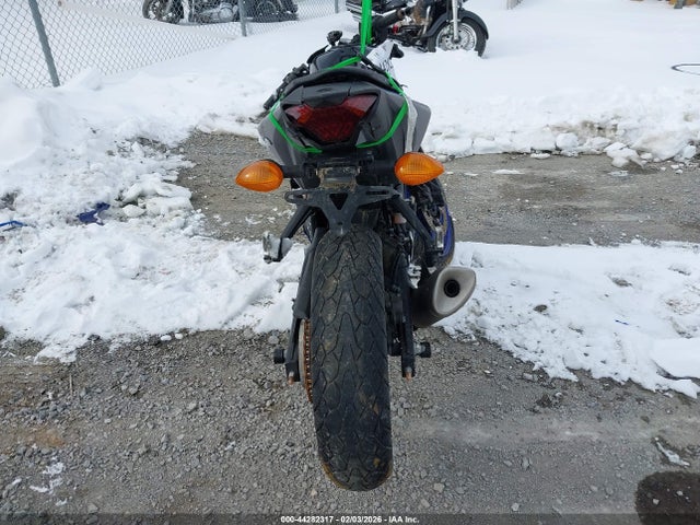2021 YAMAHA YZFR3 MH3RH18Y7MK005983 Photo 5