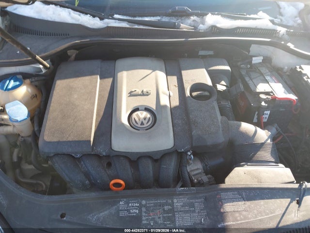 2007 Volkswagen Rabbit 4-door მანქანა იყიდება აუქციონზე, vin: WVWDR71K47W267309, აუქციონის ნომერი: 44282371