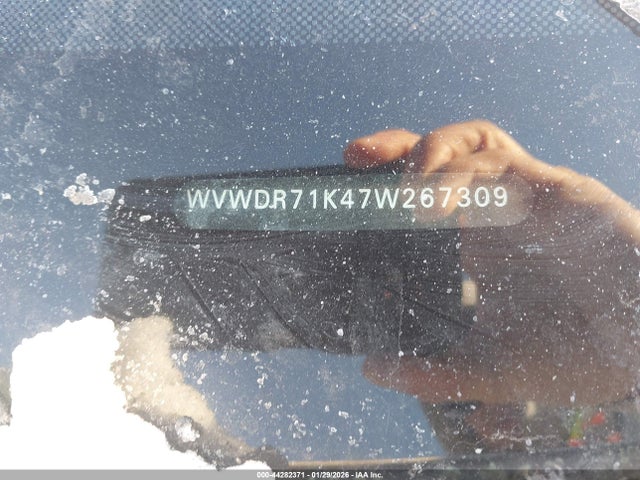 2007 Volkswagen Rabbit 4-door მანქანა იყიდება აუქციონზე, vin: WVWDR71K47W267309, აუქციონის ნომერი: 44282371