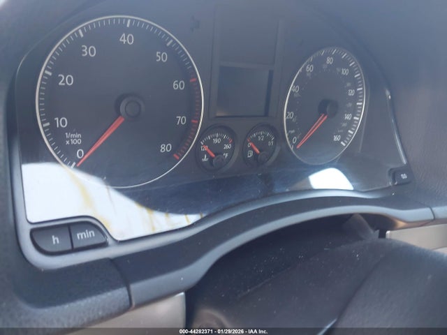2007 Volkswagen Rabbit 4-door მანქანა იყიდება აუქციონზე, vin: WVWDR71K47W267309, აუქციონის ნომერი: 44282371