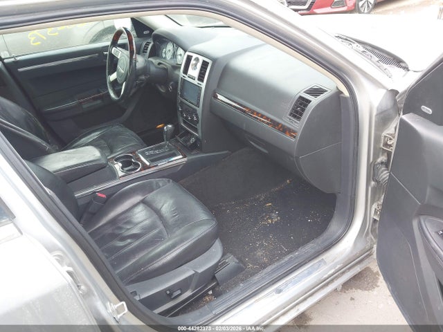 2009 CHRYSLER 300C 2C3KA63T19H564882 Photo 4