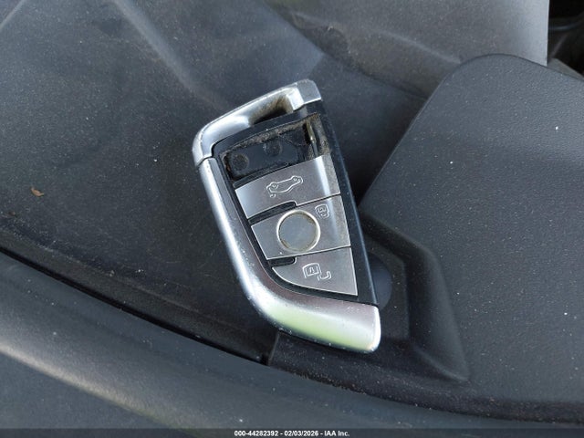 2020 BMW X5 5UXCR6C09LLL82175 Photo 10