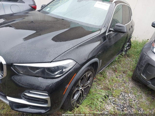 2020 BMW X5 5UXCR6C09LLL82175 Photo 1