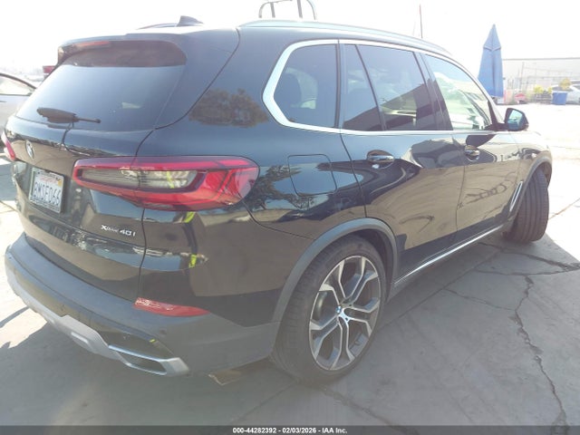 2020 BMW X5 5UXCR6C09LLL82175 Photo 3