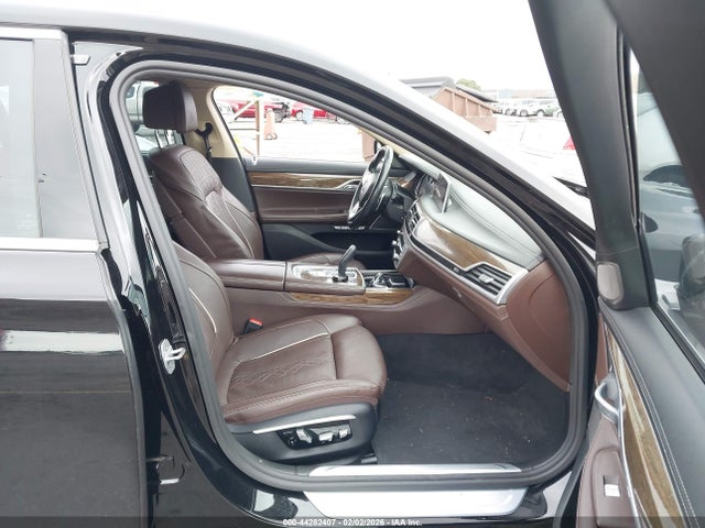 BMW 740I 2016 WBA7E2C53GG738828 Image 5