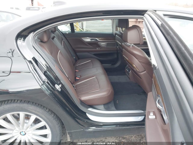 BMW 740I 2016 WBA7E2C53GG738828 Image 8